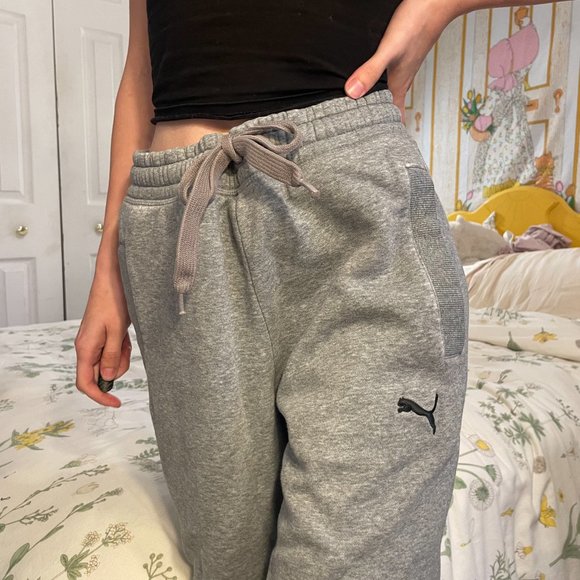Small Grey Puma sweat pants! - Picture 9 of 12